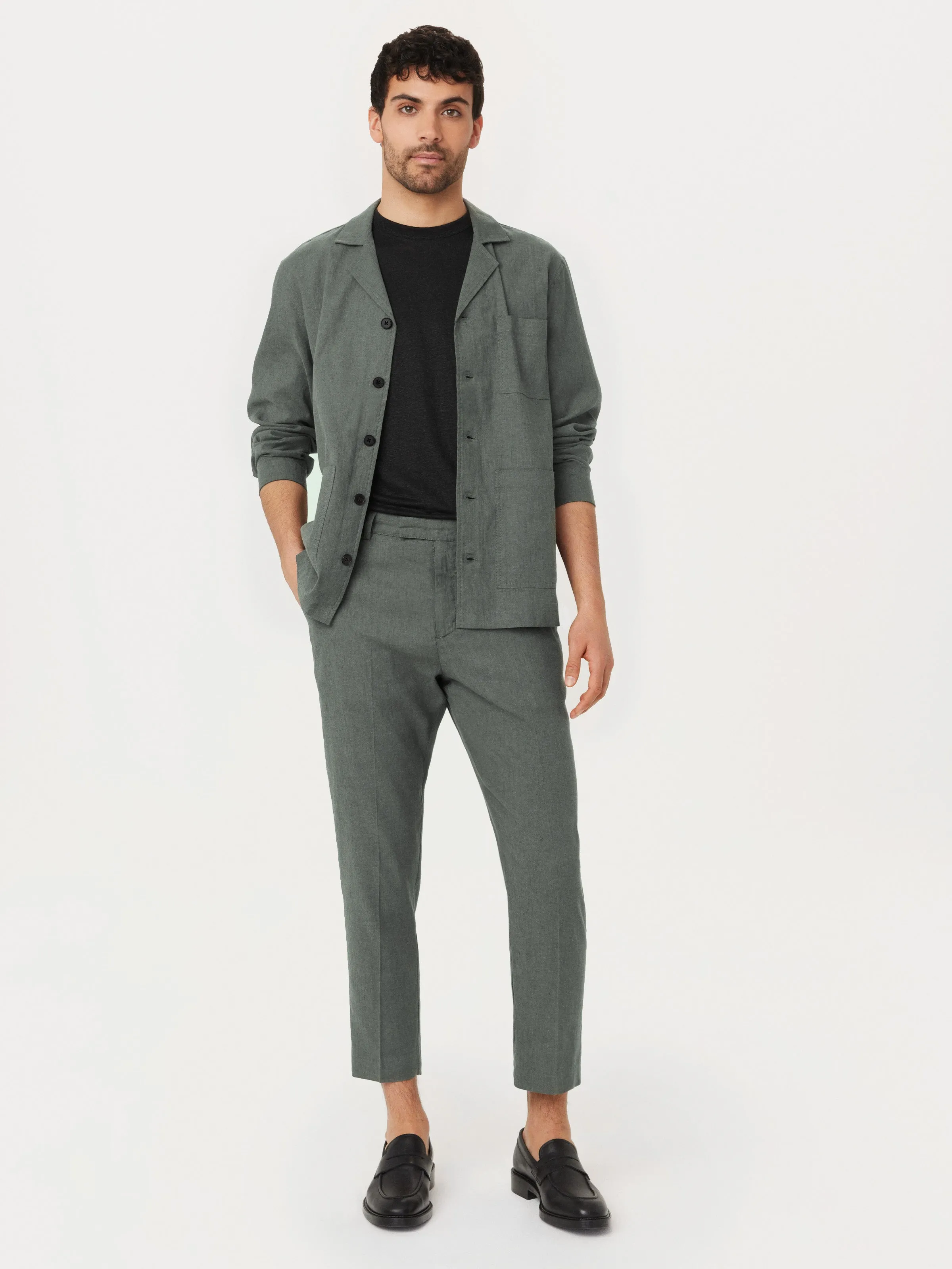 The Colin Tapered Linen Pant in Smoky Green